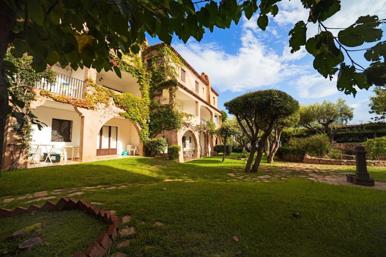 Residence La Rosa Porto San Paolo  Exterior photo