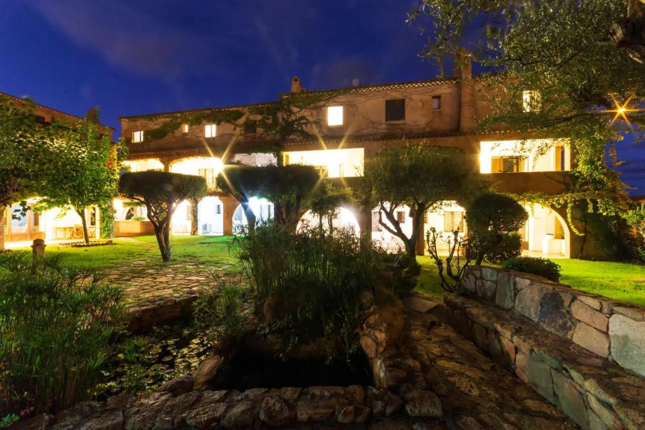 Residence La Rosa Porto San Paolo  Exterior photo