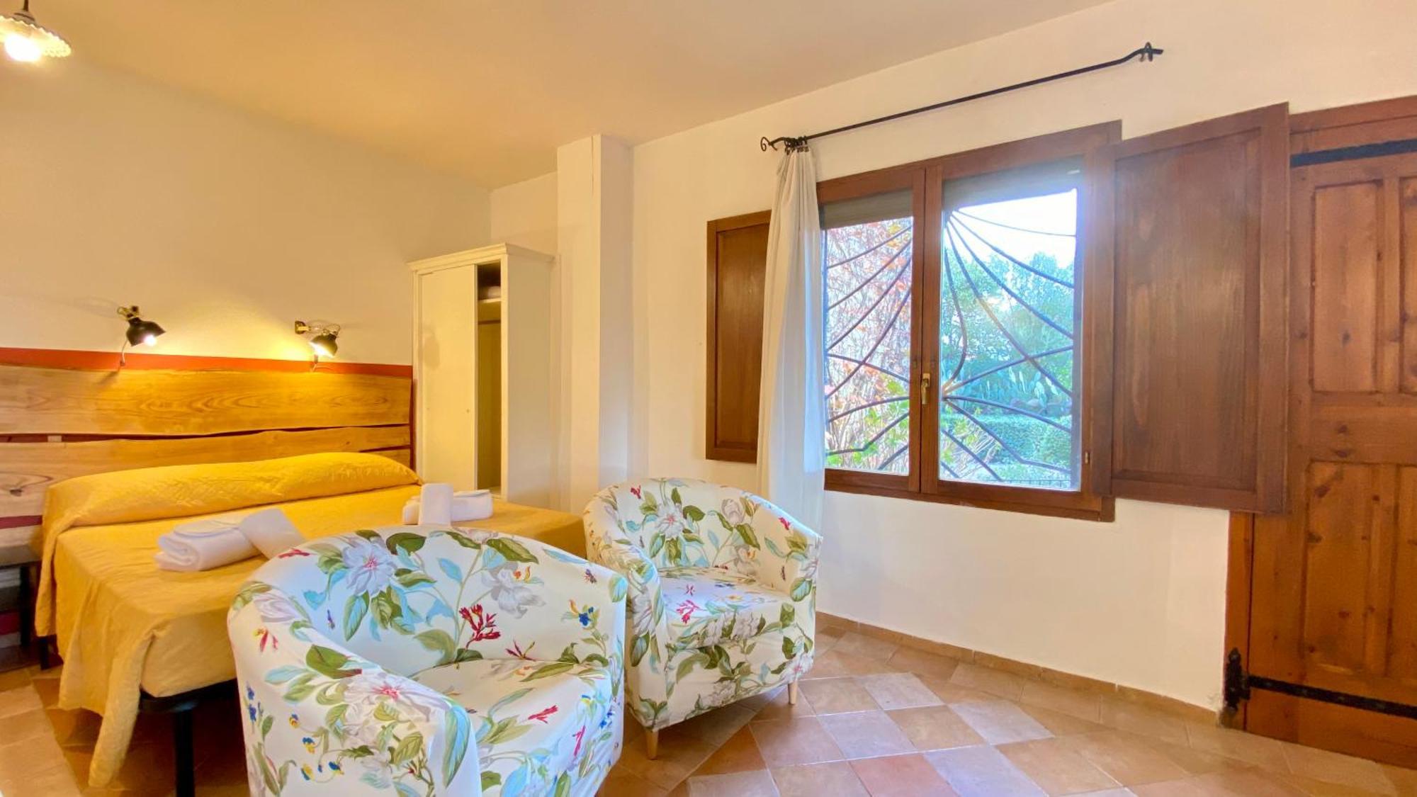 Residence La Rosa Porto San Paolo  Exterior photo