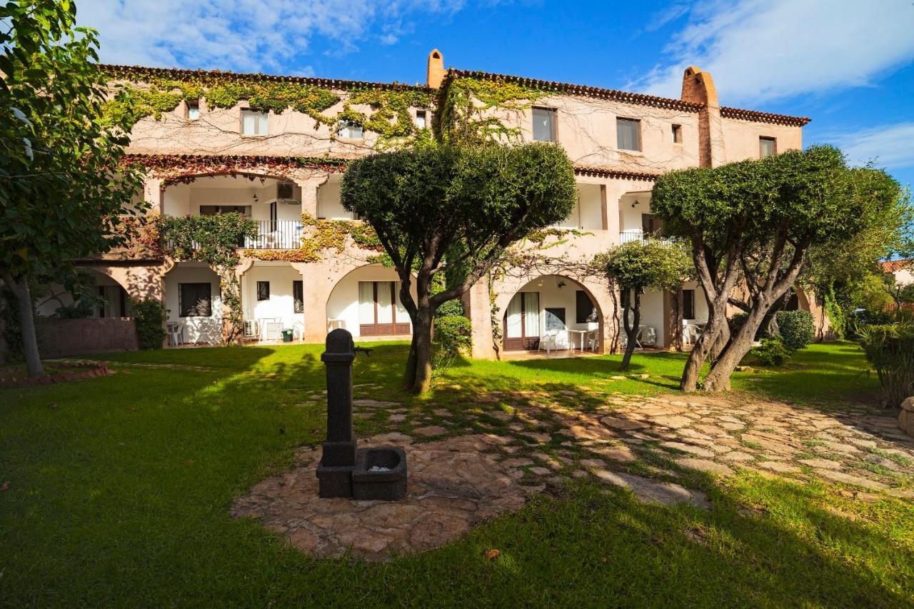Residence La Rosa Porto San Paolo  Exterior photo
